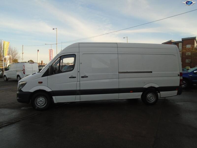 MERCEDES-BENZ SPRINTER