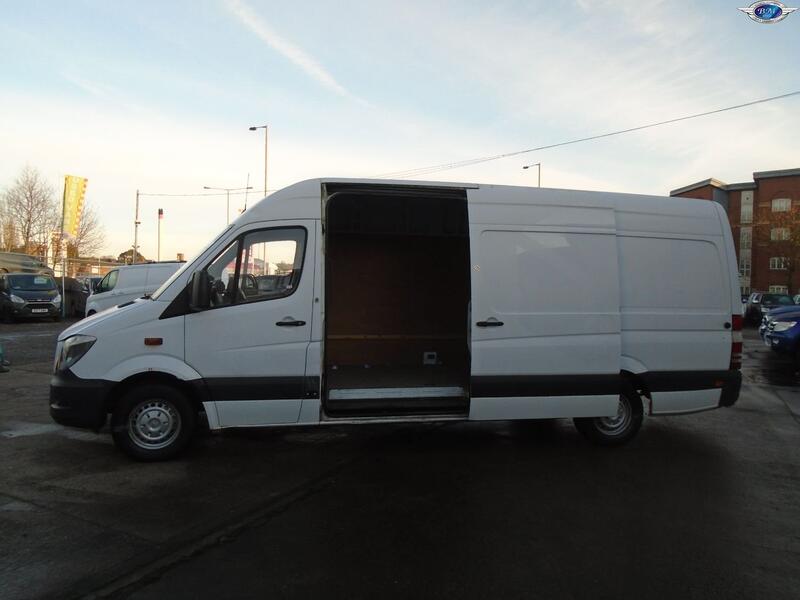 MERCEDES-BENZ SPRINTER