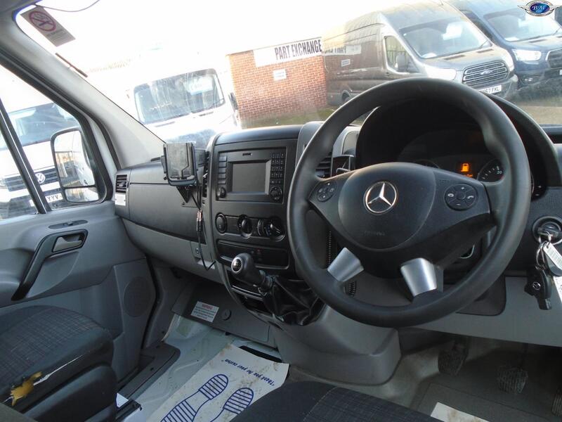 MERCEDES-BENZ SPRINTER