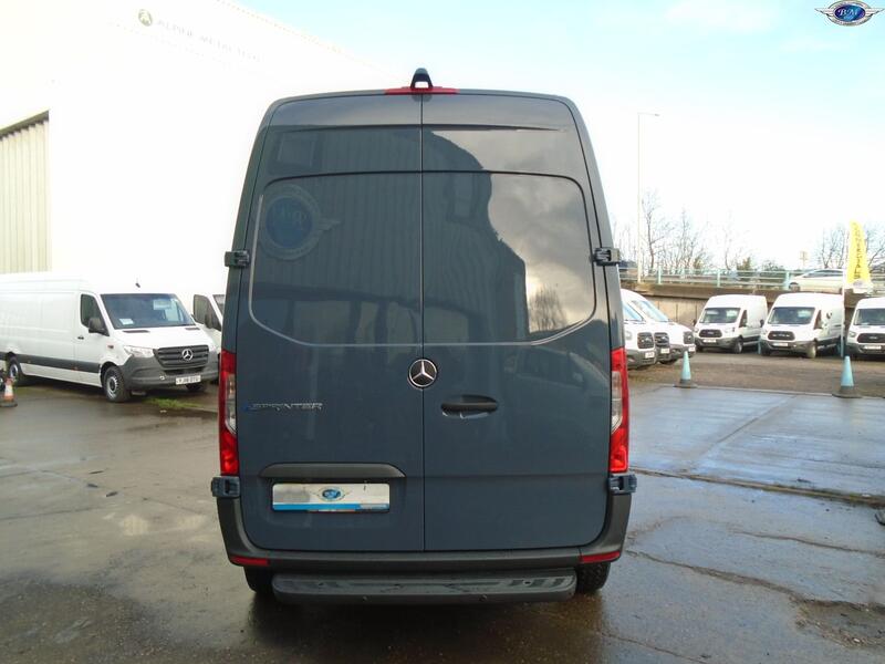 MERCEDES-BENZ SPRINTER
