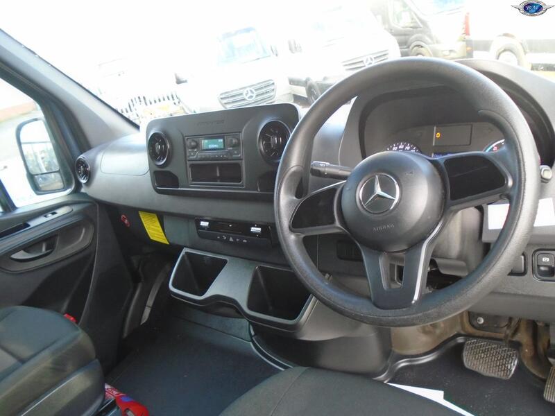 MERCEDES-BENZ SPRINTER