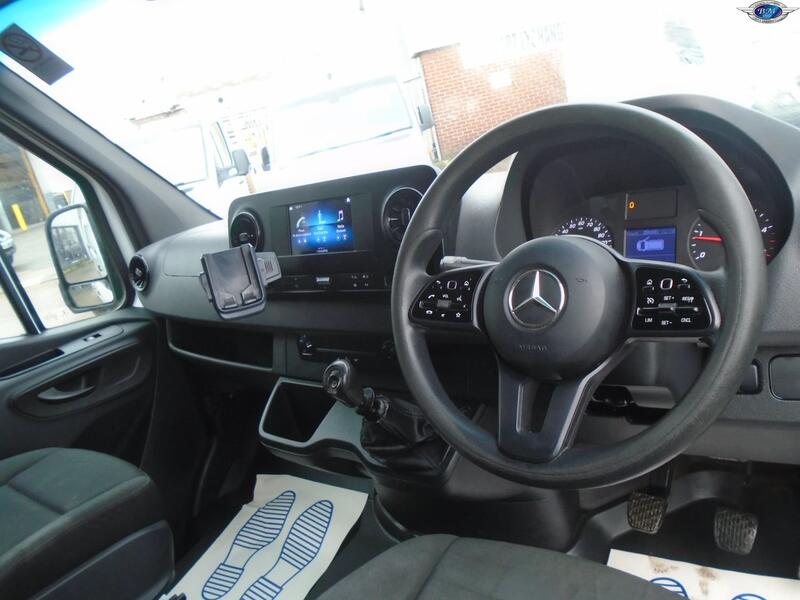 MERCEDES-BENZ SPRINTER