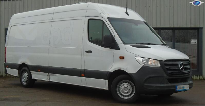MERCEDES-BENZ SPRINTER