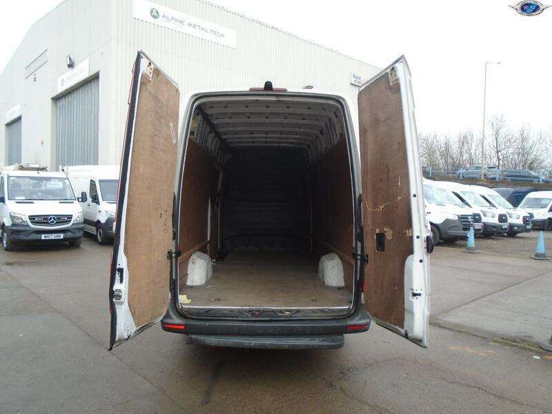 MERCEDES-BENZ SPRINTER