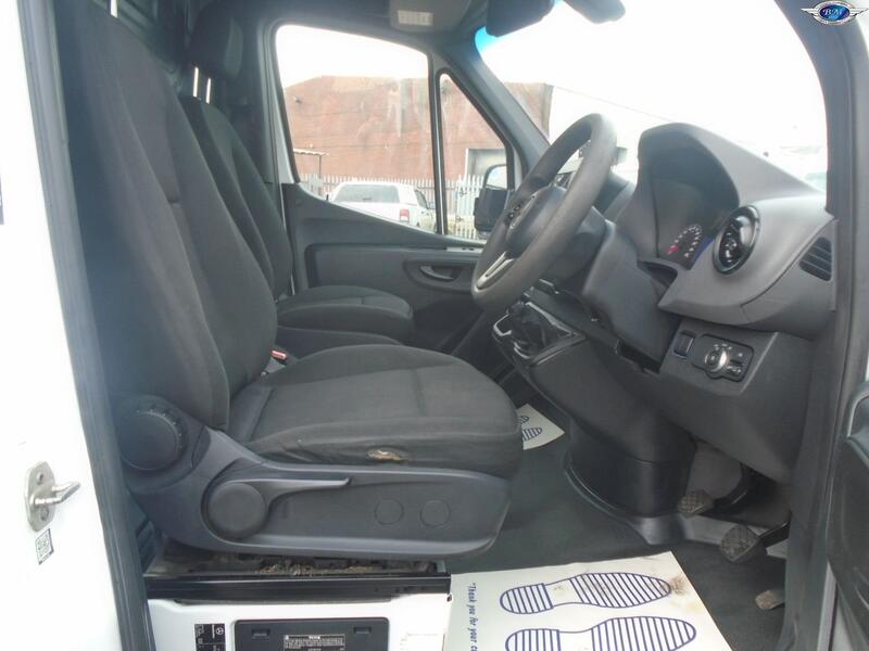 MERCEDES-BENZ SPRINTER