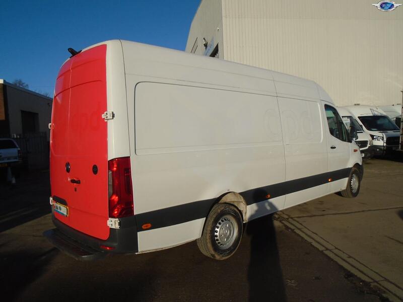 MERCEDES-BENZ SPRINTER
