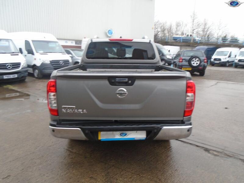 NISSAN NAVARA