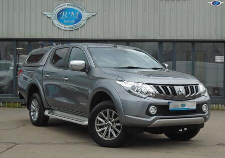 MITSUBISHI L200 2.4 DI-D DC Warrior