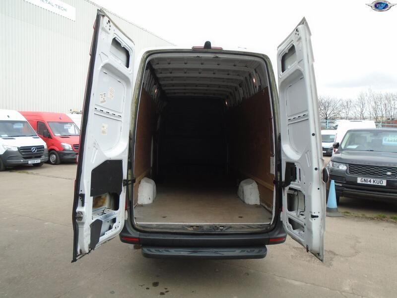 MERCEDES-BENZ SPRINTER
