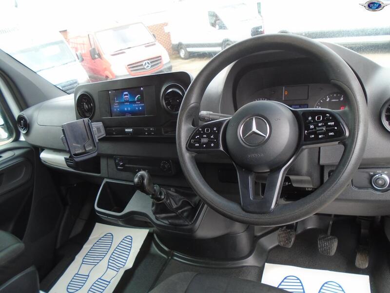 MERCEDES-BENZ SPRINTER