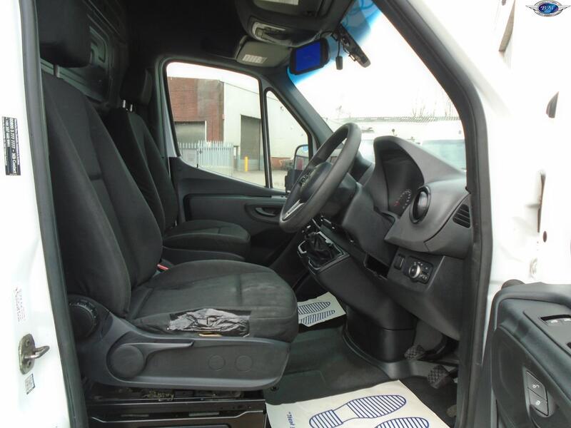 MERCEDES-BENZ SPRINTER