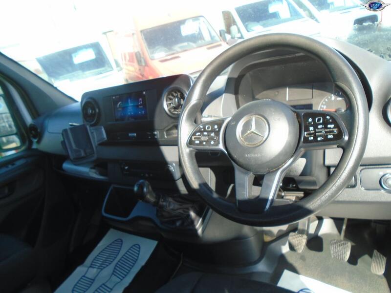 MERCEDES-BENZ SPRINTER