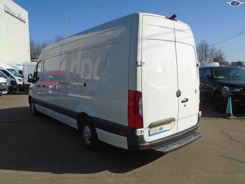MERCEDES-BENZ SPRINTER