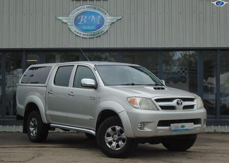 TOYOTA HILUX 3.0 D-4D Invincible