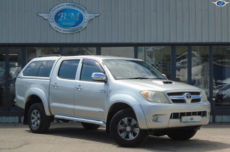 TOYOTA HILUX 3.0 D-4D Invincible