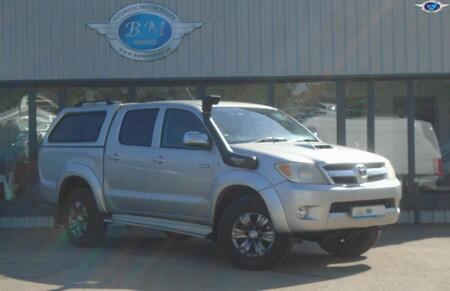 TOYOTA HILUX 3.0 D-4D Invincible