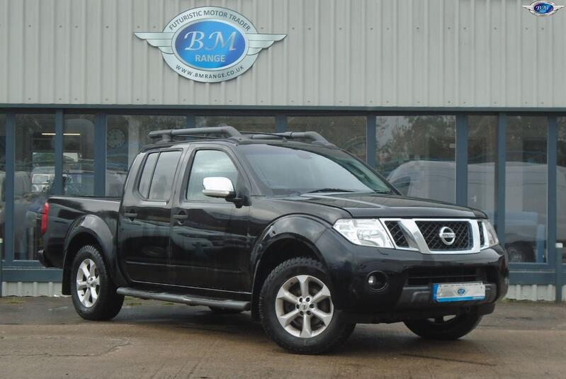 NISSAN NAVARA 2.5 dCi Tekna